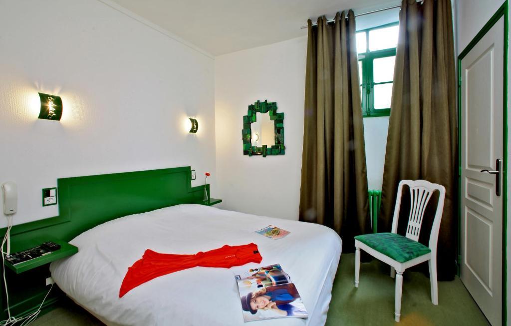 Hôtel Le Coin des Halles Cahors Chambre photo